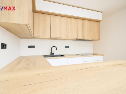 03.png | Pronájem bytu, 3+1, 73 m²