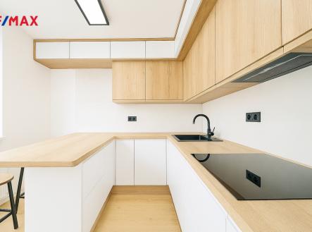 02.png | Pronájem bytu, 3+1, 73 m²