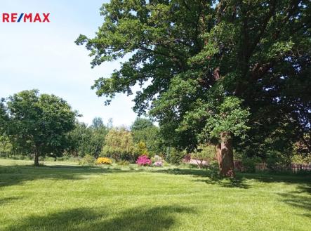 efd09ee5-141c-4219-8d97-adf6fd79d214.jpg | Prodej - pozemek pro bydlení, 1 800 m²