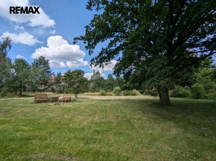 b748e1e3-a8f9-40d1-b6dd-5fa076c87667.jpg | Prodej - pozemek pro bydlení, 1 800 m²