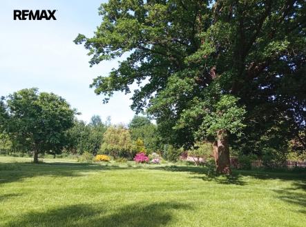 efd09ee5-141c-4219-8d97-adf6fd79d214.jpg | Prodej - pozemek pro bydlení, 1 800 m²