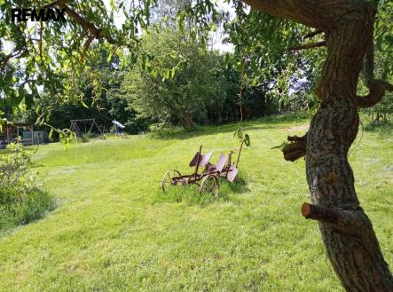 7e15e31b-56e9-4e8d-b895-b4c6fb5ba702.jpg | Prodej - pozemek pro bydlení, 1 815 m²