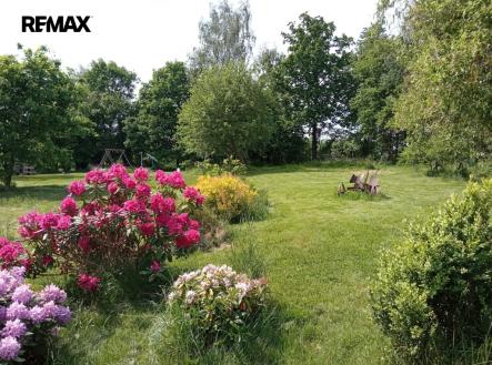 b3fbf1fd-1ec9-4c62-b761-b65d90ef9039.jpg | Prodej - pozemek pro bydlení, 1 815 m²