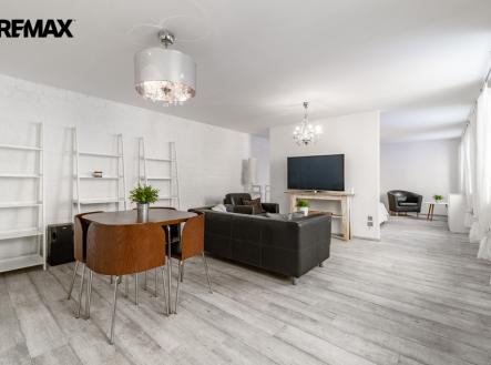 Prodej - obchodní prostor, 60 m² obrázek