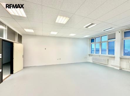 img-3688.jpeg | Pronájem - kanceláře, 50 m²