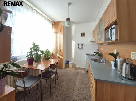 02.jpg | Pronájem bytu, 2+1, 58 m²