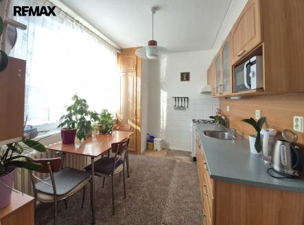 02.jpg | Pronájem bytu, 2+1, 58 m²