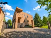 Prodej - dům/vila, 330 m²