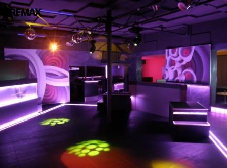 04-1.jpg | Pronájem - obchodní prostor, 230 m²