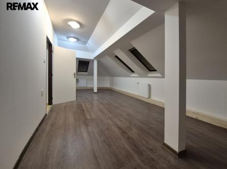 03.jpg | Pronájem bytu, 2+1, 76 m²