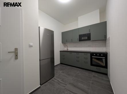 photo-2025-08-22-17-21-03-3.jpg | Pronájem bytu, 2+1, 72 m²