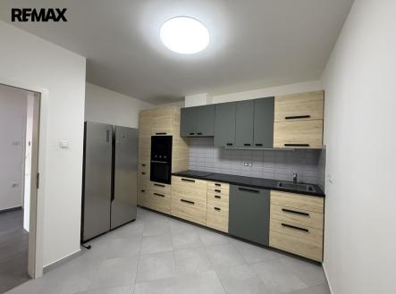 img-9810.jpeg | Pronájem bytu, 2+1, 72 m²