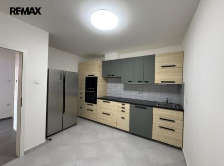 img-9810.jpeg | Pronájem bytu, 2+1, 72 m²