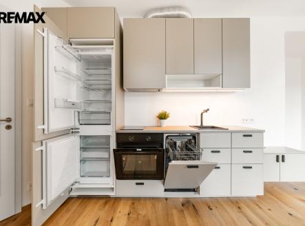 Kuchyňská linka se spotřebiči | Pronájem bytu, 1+kk, 37 m²
