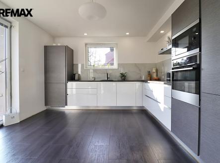 img-0100.jpg | Prodej - dům/vila, 231 m²