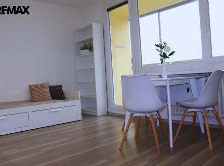 e2c5eb9e-21f1-4b0a-90dc-46f958dc6daa.jpg | Pronájem bytu, 1+kk, 32 m²