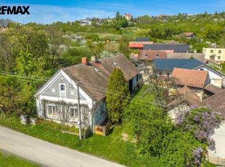 f37b8306-hdr.jpg | Prodej - dům/vila, 180 m²