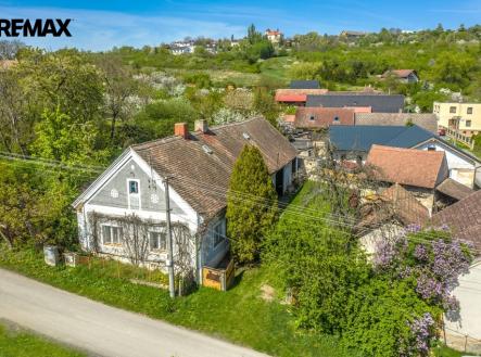 f37b8306-hdr.jpg | Prodej - dům/vila, 180 m²