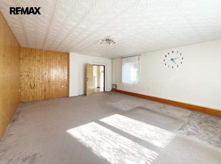 Dispozice poskytují dostatek prostoru a možnosti využití | Prodej - dům/vila, 245 m²