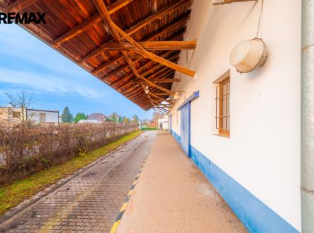 p1068750-hdr.jpg | Prodej - skladovací prostor, 537 m²