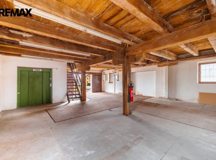 p1078918-hdr.jpg | Prodej - skladovací prostor, 537 m²