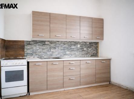 dsc03941-upraveno.png | Prodej - nájemní dům, 590 m²