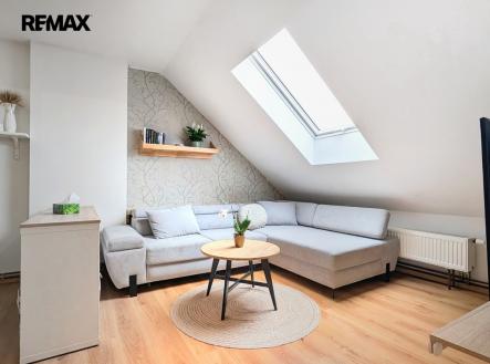 koloro-1776590852992.jpg | Prodej bytu, 3+1, 78 m²