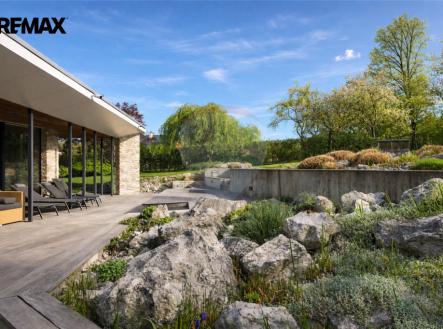 chatgpt-image-29.3.2026-19-56-03.png | Prodej - dům/vila, 860 m²