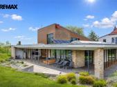 Prodej - dům/vila, 860 m²