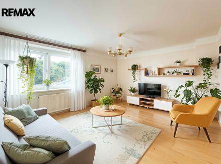 Přiložené vizualizace rekonstrukce ukazují, jak lze nemovitost proměnit v moderní a komfortní bydlení | Prodej - dům/vila, 120 m²