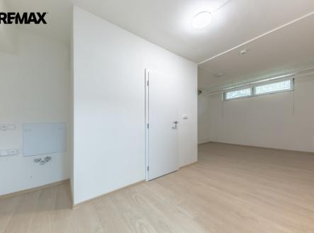 Pokoj II. | Prodej bytu, 1+kk, 23 m²