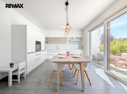 kuchyn-bezmagnet-2.jpg | Pronájem - dům/vila, 146 m²