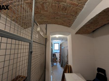 Nebytová jendotka | Prodej - malý objekt/garáž