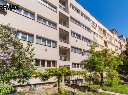 Pohled na dům ze zahrady | Prodej bytu, 3+1, 103 m²