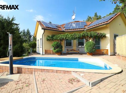 dům | Prodej - dům/vila, 174 m²