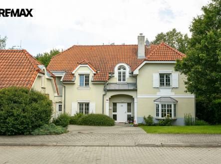 6e1a6668.jpg | Pronájem - dům/vila, 302 m²