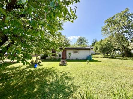 img-3232.jpeg | Prodej - pozemek pro bydlení, 922 m²