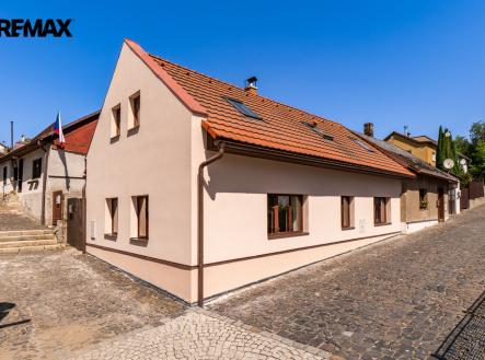 Pohled na dům | Prodej - dům/vila, 127 m²