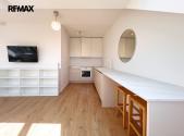 Pronájem bytu, 1+kk, 32 m²
