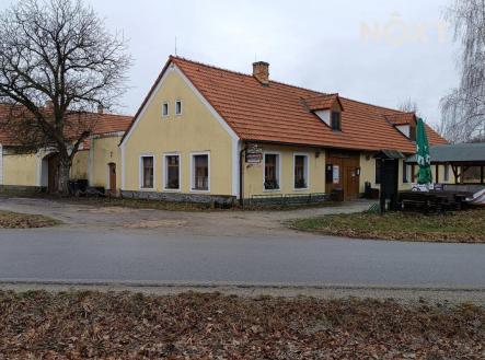 Pronájem - komerční objekt, jiný, 590 m²