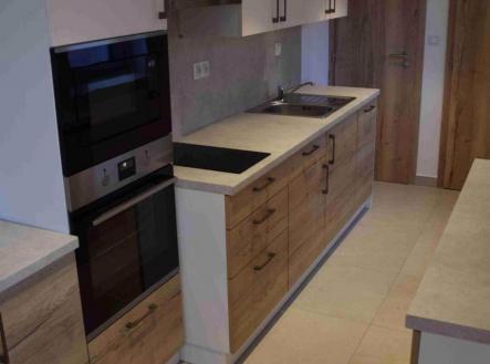 Pronájem bytu, 2+1, 68 m²