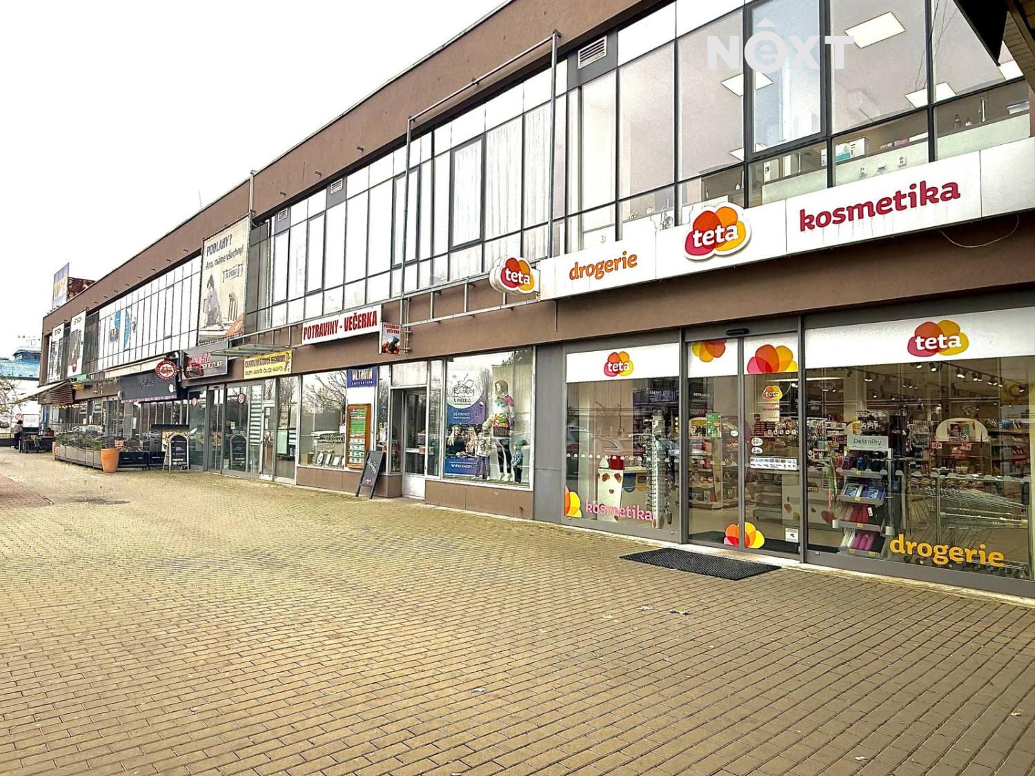 Pronájem komerční Obchodní prostory, 567㎡