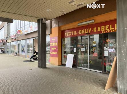 Pronájem - komerční objekt, obchodní centrum, 567 m²