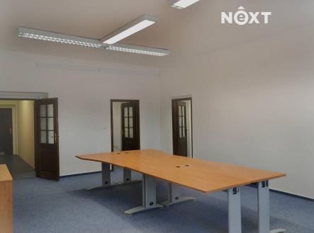 Pronájem - kanceláře, 144 m²