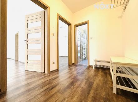 Pronájem bytu, 3+kk, 80 m²