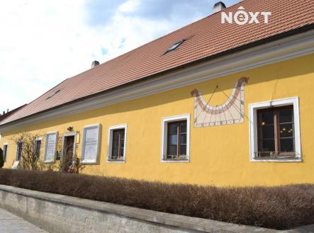 Pronájem - komerční objekt, obchodní centrum, 137 m²