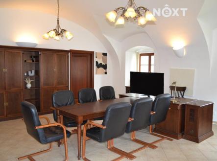 Pronájem - komerční objekt, obchodní centrum, 137 m²