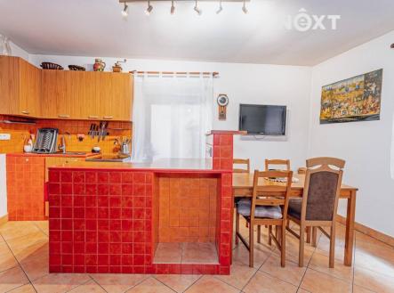 Prodej - dům/vila, 200 m²