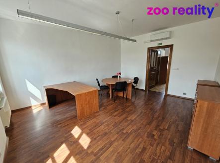 whatsapp-image-2025-05-21-at-21.26.11-2.jpeg | Pronájem - kanceláře, 40 m²