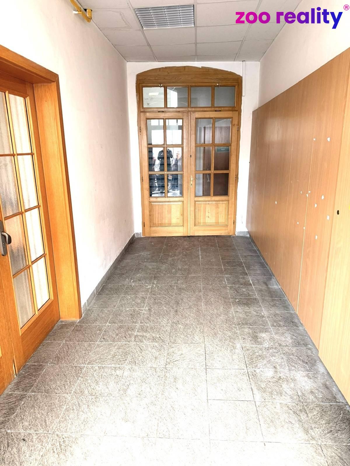 Prodej komerční Obchodní prostory, 320㎡|Ústecký kraj, Chomutov, Kadaň, Boženy Němcové 576, 43201